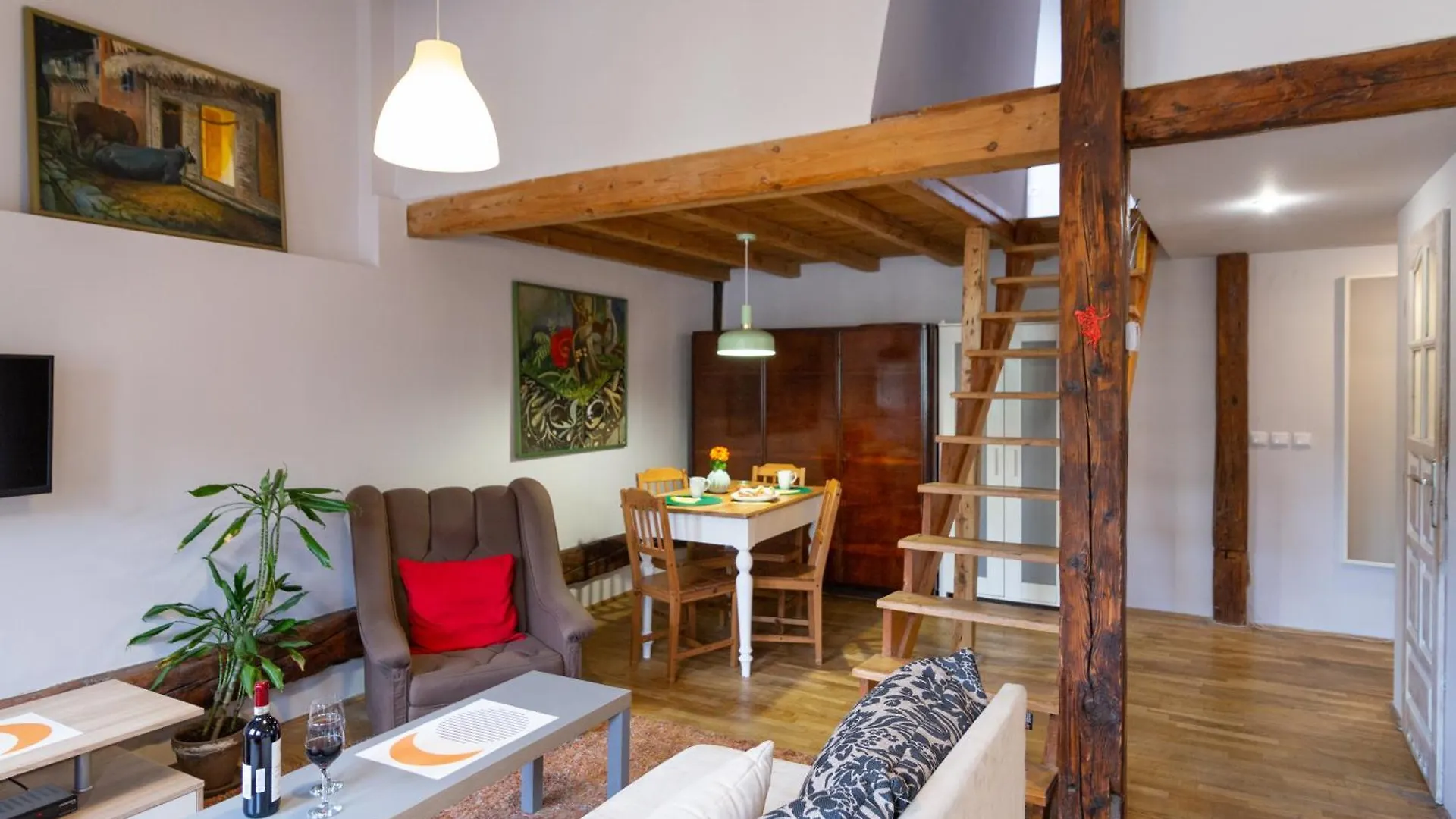Apartment Sky'S The Limit! Spacey Loft Krakow Poland